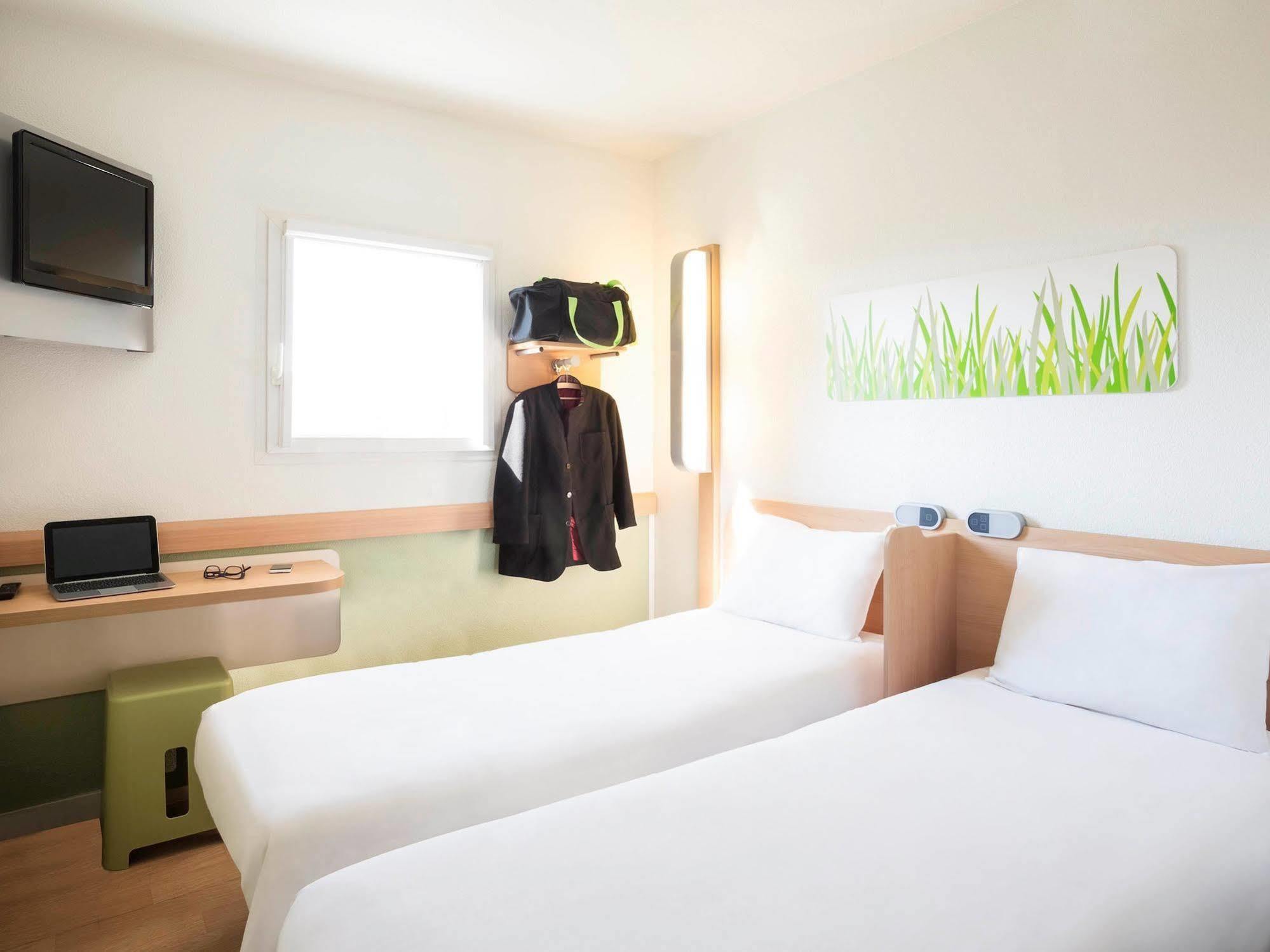 Ibis Budget Orly Chevilly Tram 7 Vitry-sur-Seine Dış mekan fotoğraf