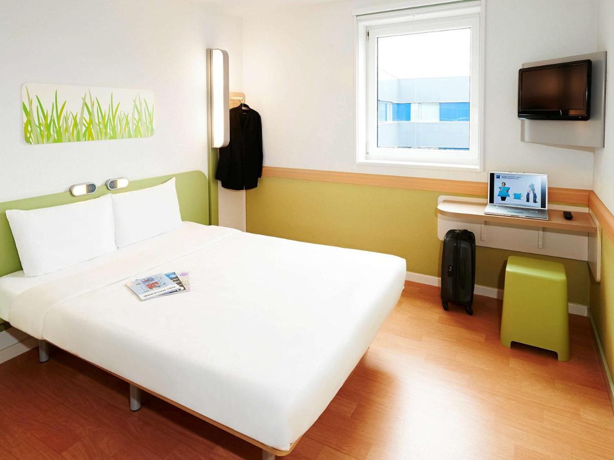 Ibis Budget Orly Chevilly Tram 7 Vitry-sur-Seine Dış mekan fotoğraf